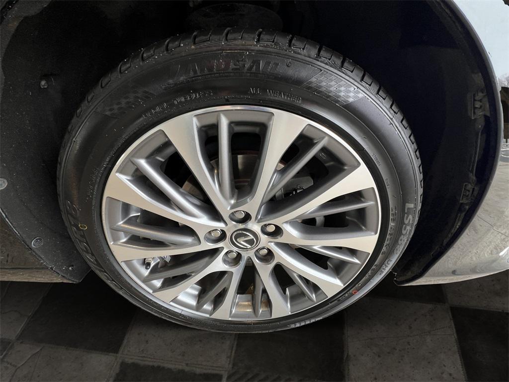 used 2019 Lexus ES 350 car, priced at $28,915