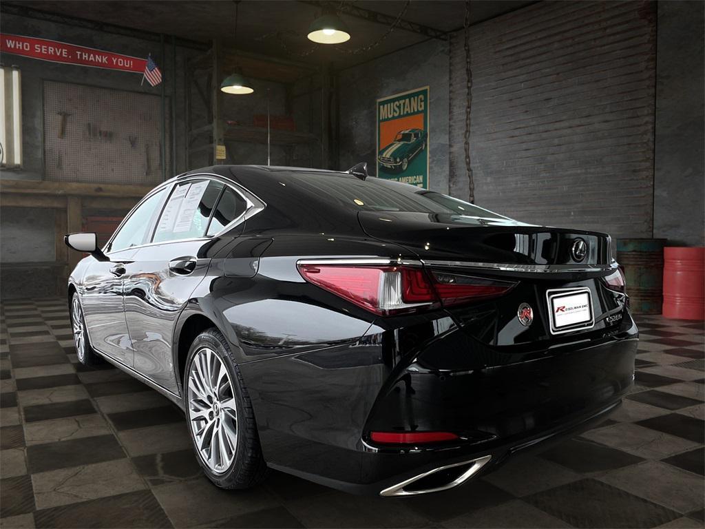 used 2019 Lexus ES 350 car, priced at $28,915