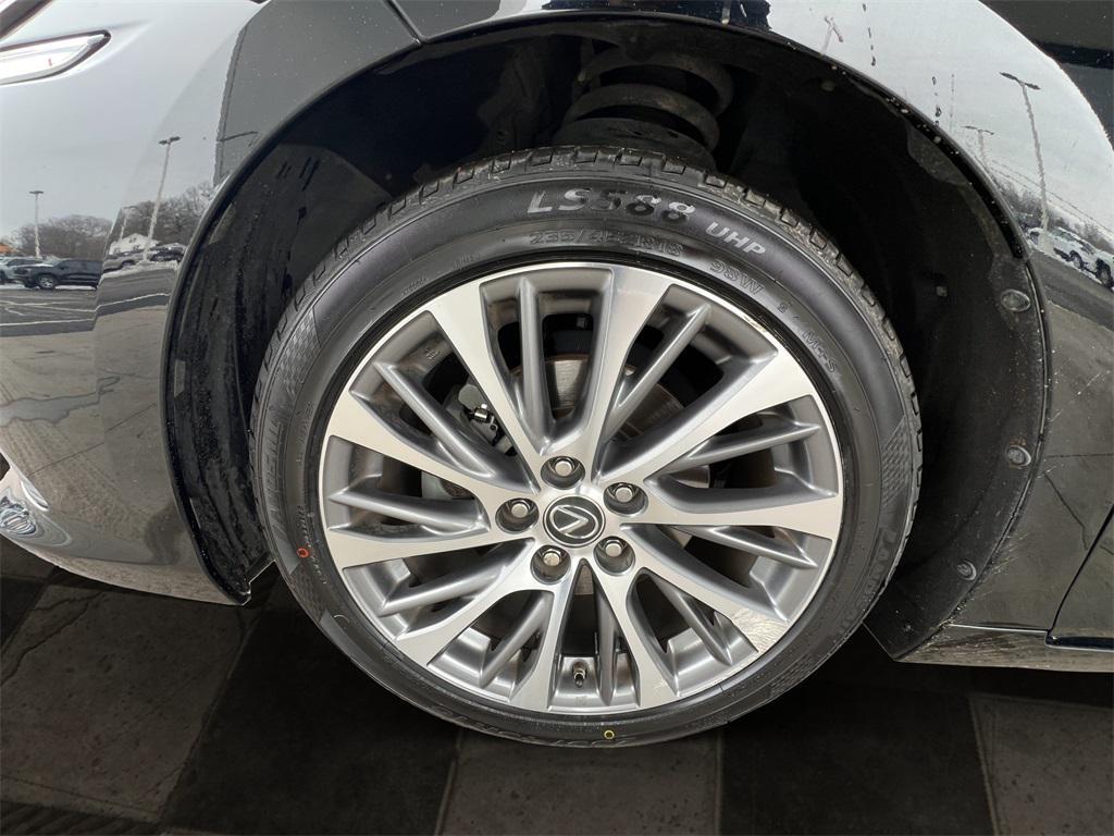 used 2019 Lexus ES 350 car, priced at $28,915