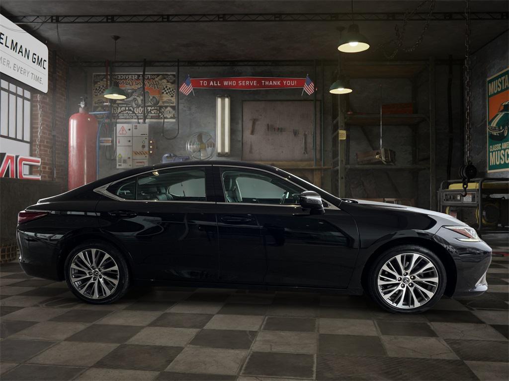 used 2019 Lexus ES 350 car, priced at $28,915