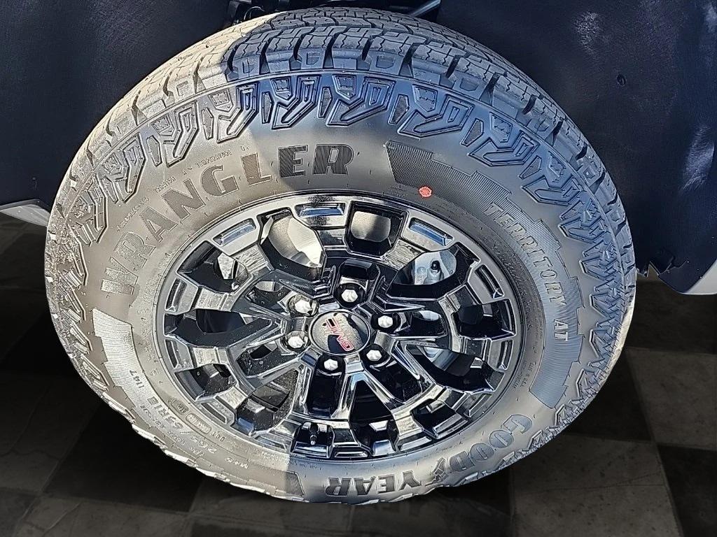 new 2026 GMC Canyon car, priced at $48,425