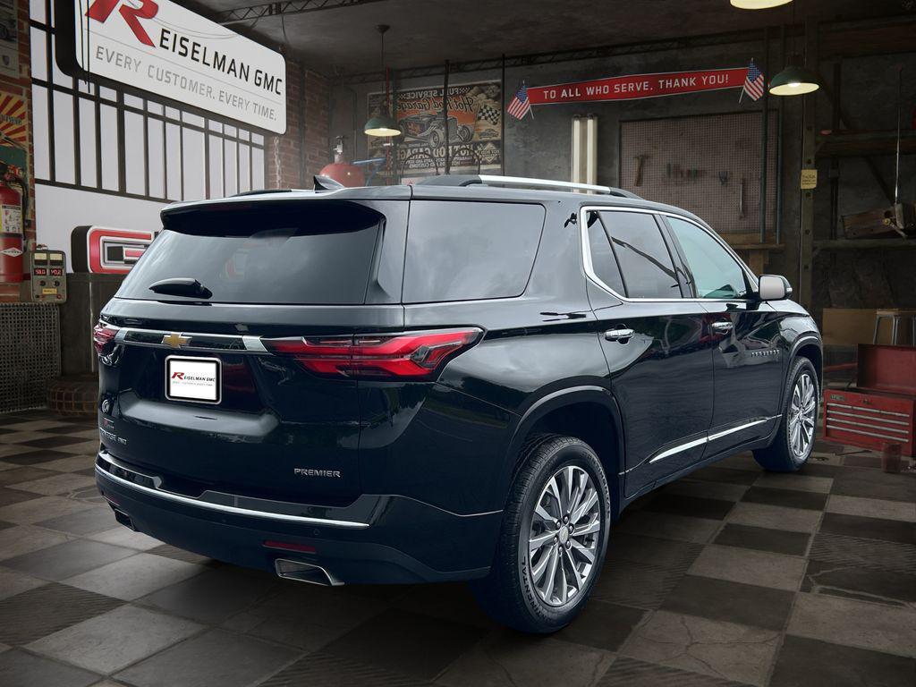 used 2023 Chevrolet Traverse car, priced at $37,186