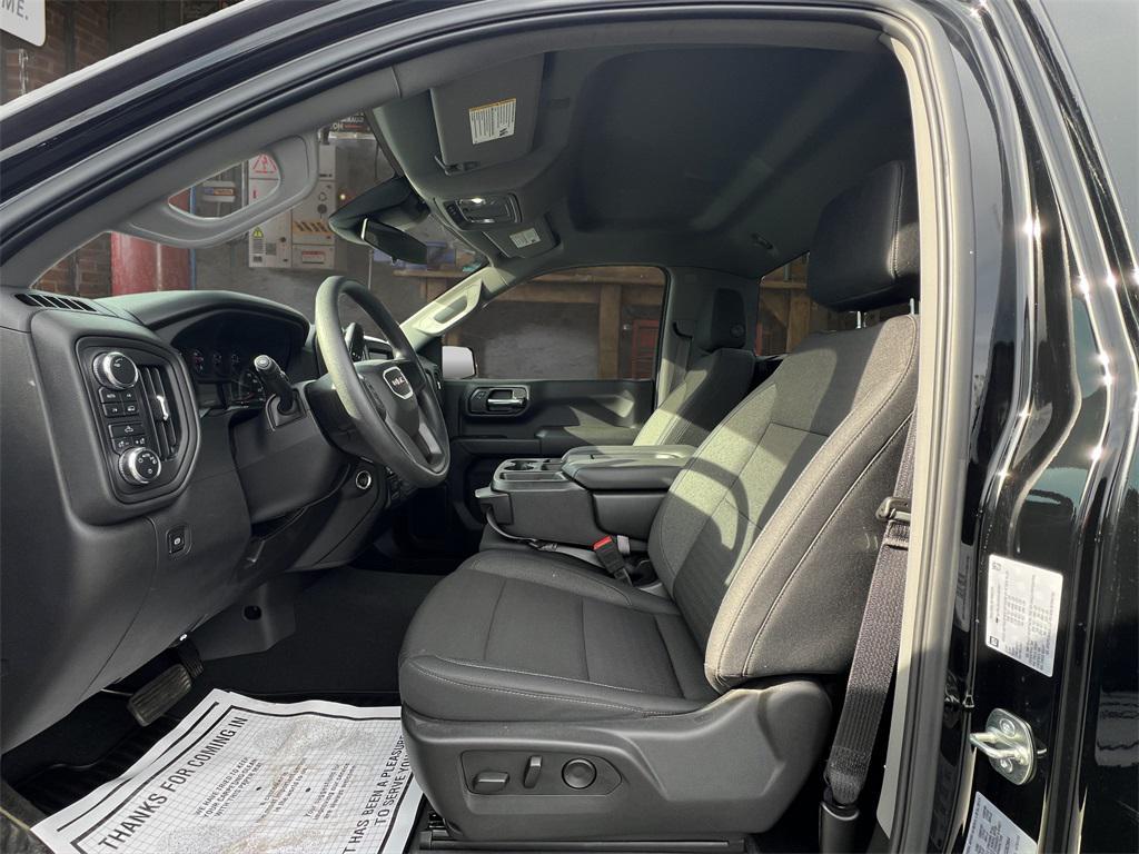 used 2025 GMC Sierra 1500 car, priced at $35,641