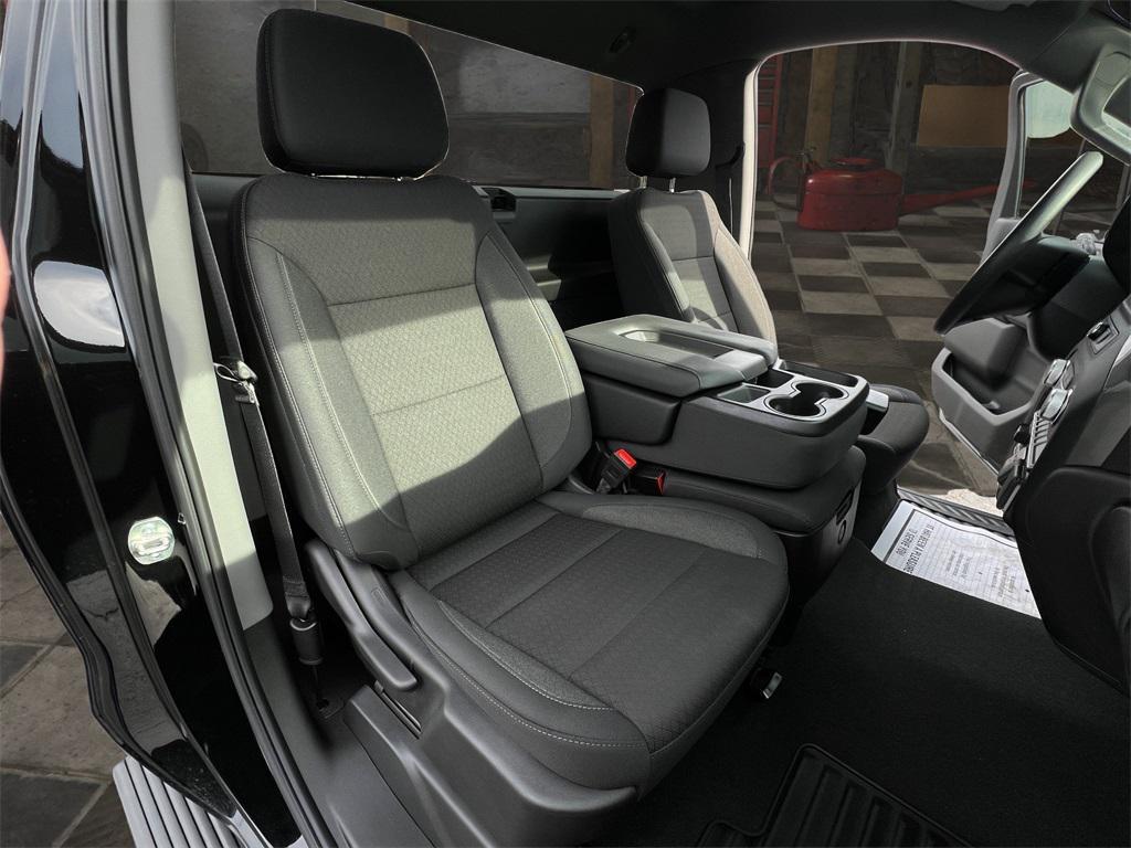 used 2025 GMC Sierra 1500 car, priced at $35,641