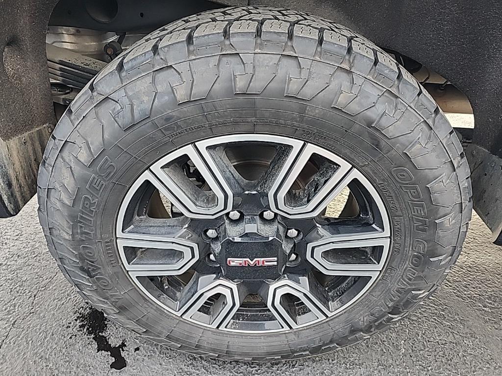 used 2023 GMC Sierra 2500 car, priced at $60,143