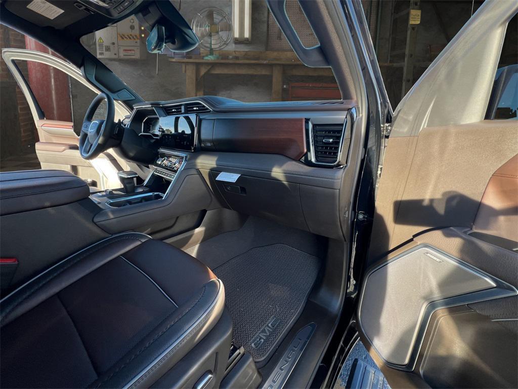 used 2025 GMC Sierra 1500 car, priced at $59,173