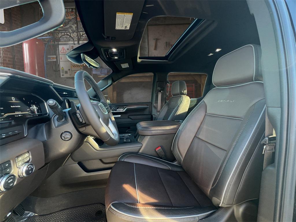used 2025 GMC Sierra 1500 car, priced at $59,173