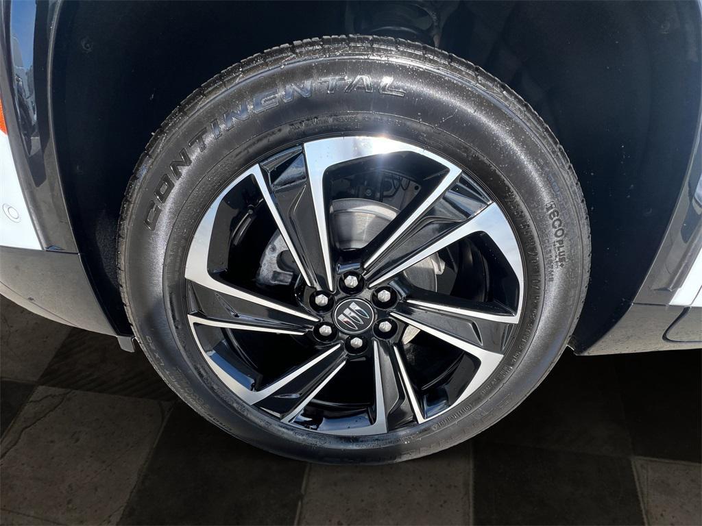 used 2026 Buick Enclave car, priced at $49,003