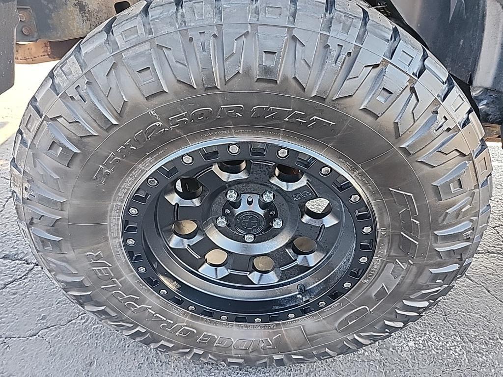 used 2015 Jeep Wrangler Unlimited car, priced at $17,271