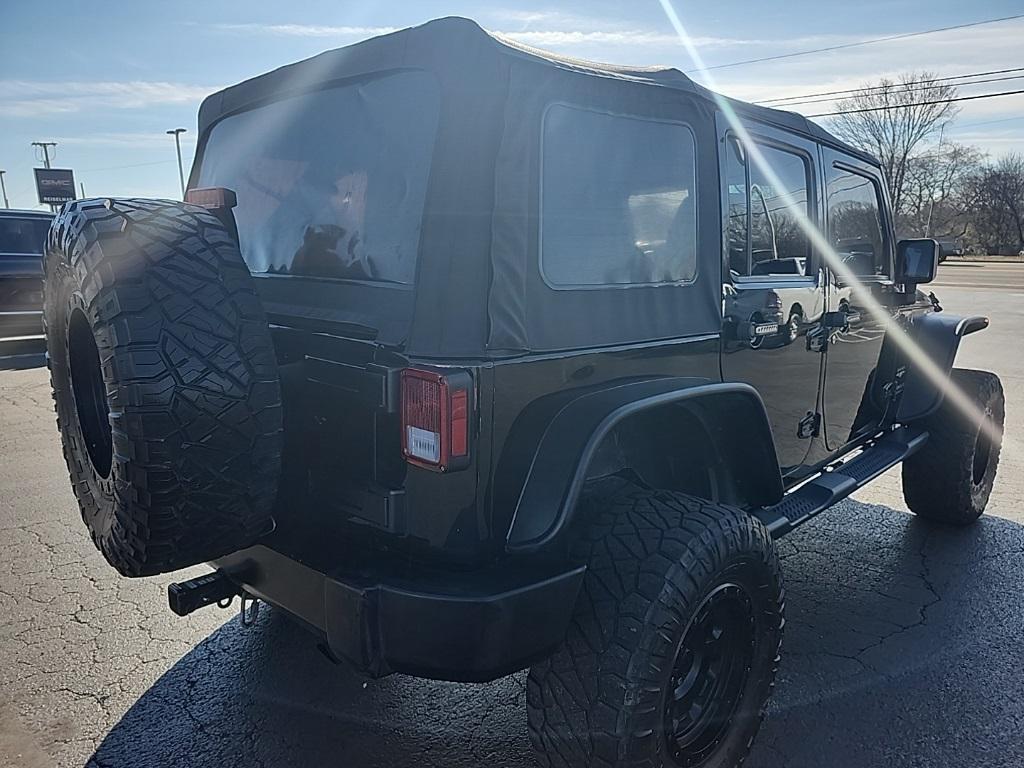 used 2015 Jeep Wrangler Unlimited car, priced at $17,271