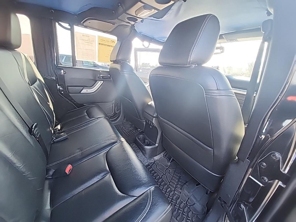used 2015 Jeep Wrangler Unlimited car, priced at $17,271