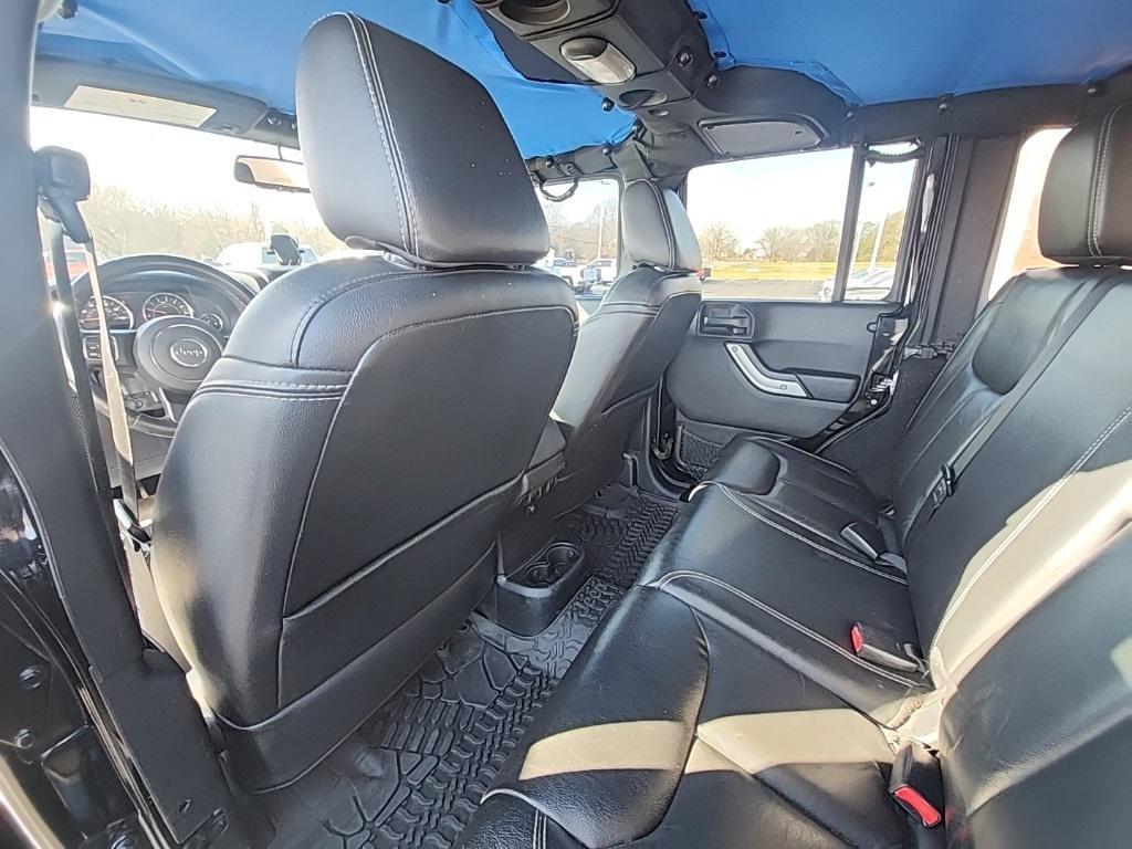 used 2015 Jeep Wrangler Unlimited car, priced at $17,271
