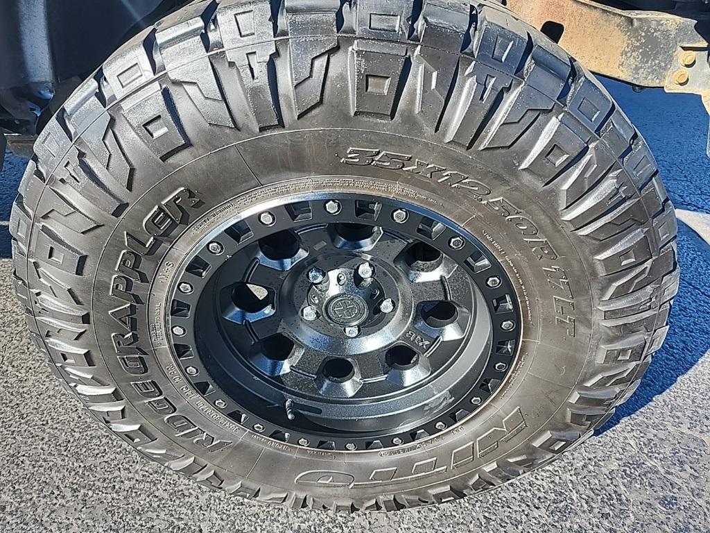 used 2015 Jeep Wrangler Unlimited car, priced at $17,271