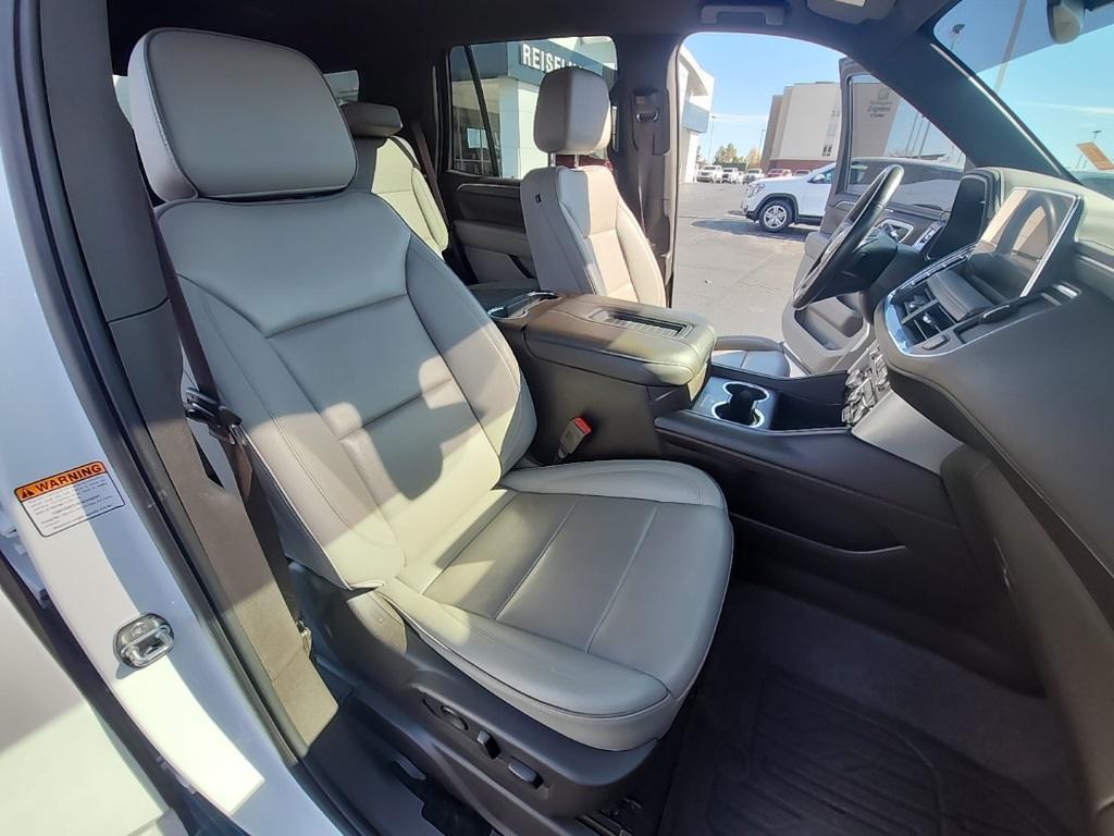 used 2022 GMC Yukon car, priced at $40,404