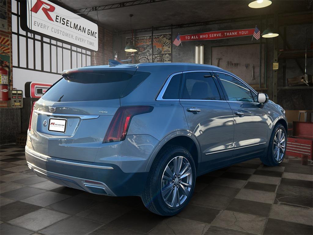 used 2024 Cadillac XT5 car, priced at $32,605