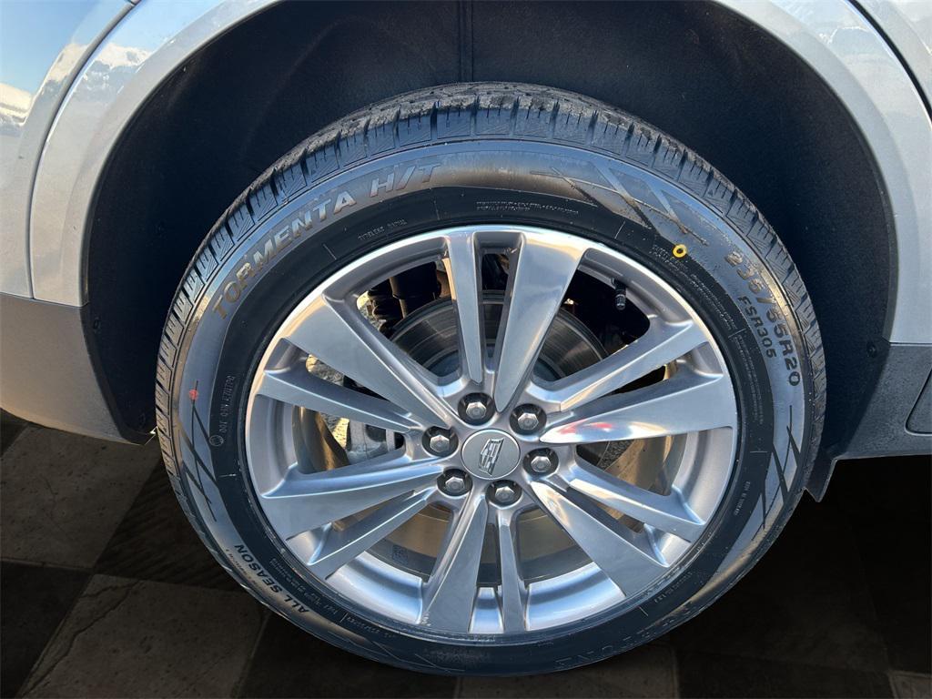 used 2024 Cadillac XT5 car, priced at $32,605