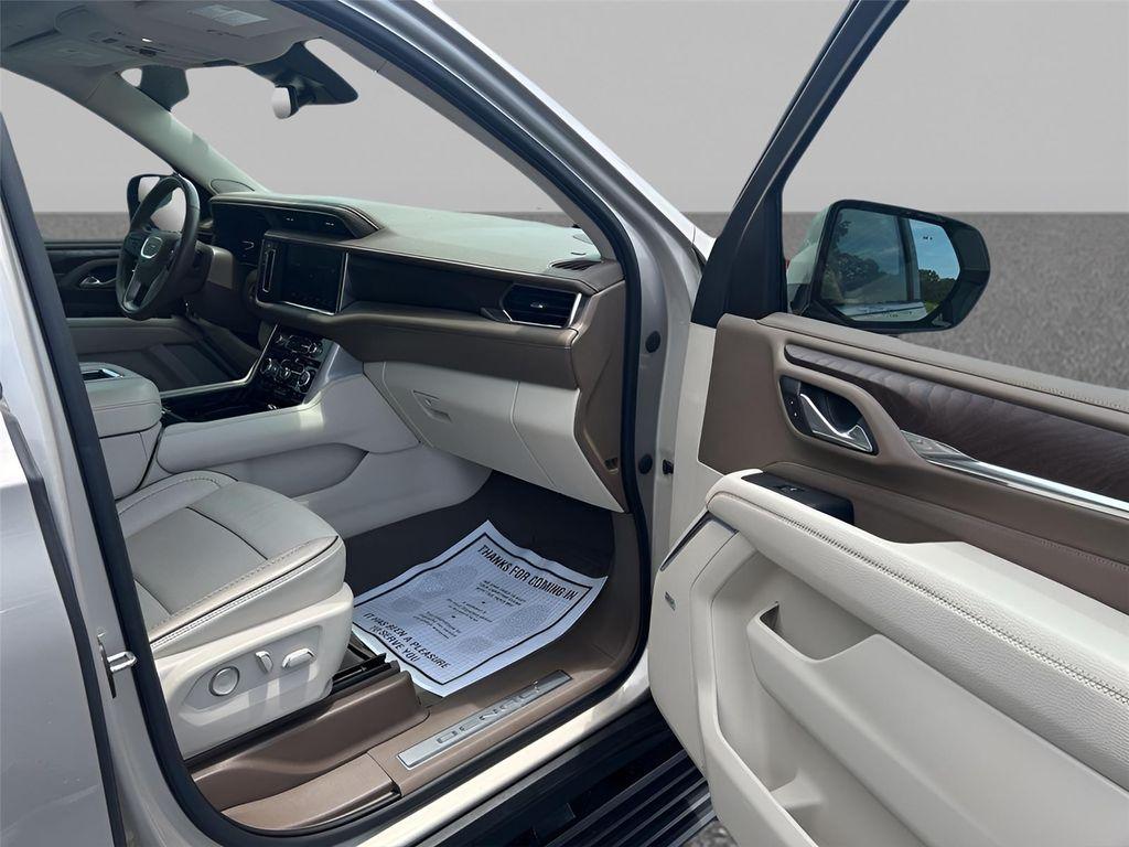 used 2023 GMC Yukon car, priced at $60,780