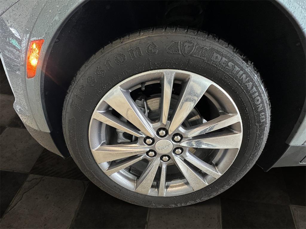 used 2025 Cadillac XT5 car, priced at $38,348