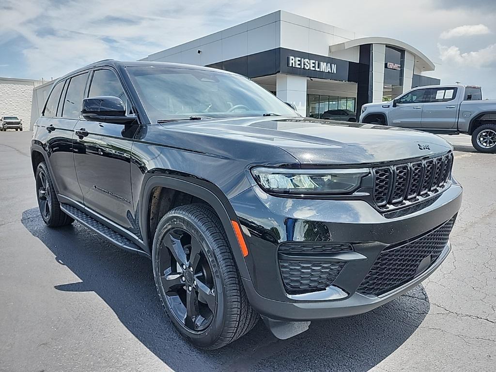 used 2023 Jeep Grand Cherokee car, priced at $27,782