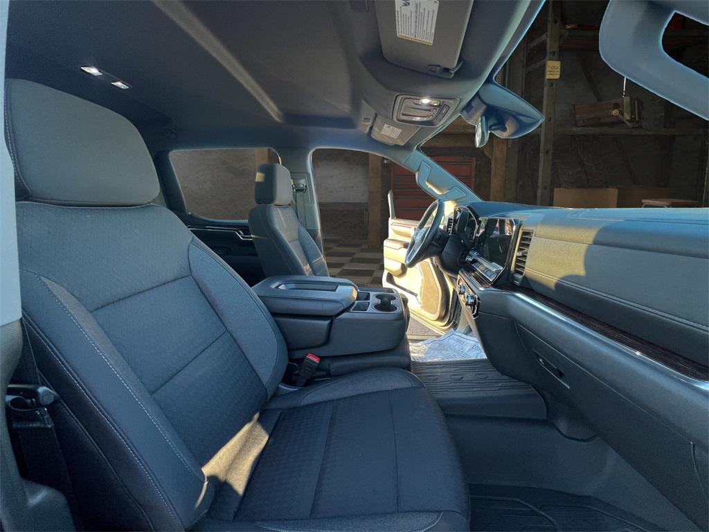 used 2023 GMC Sierra 1500 car, priced at $33,139