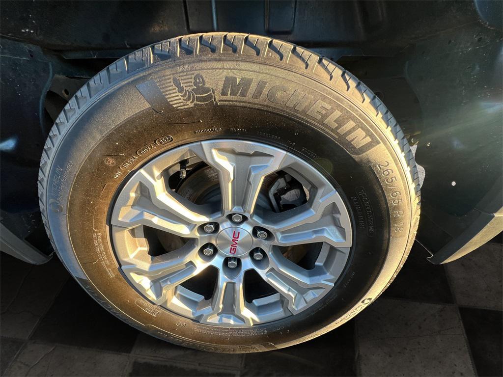 used 2023 GMC Sierra 1500 car, priced at $33,139