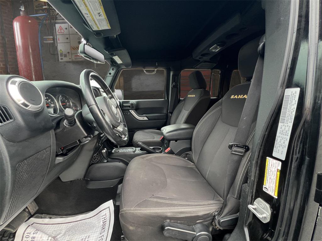 used 2015 Jeep Wrangler Unlimited car, priced at $15,476