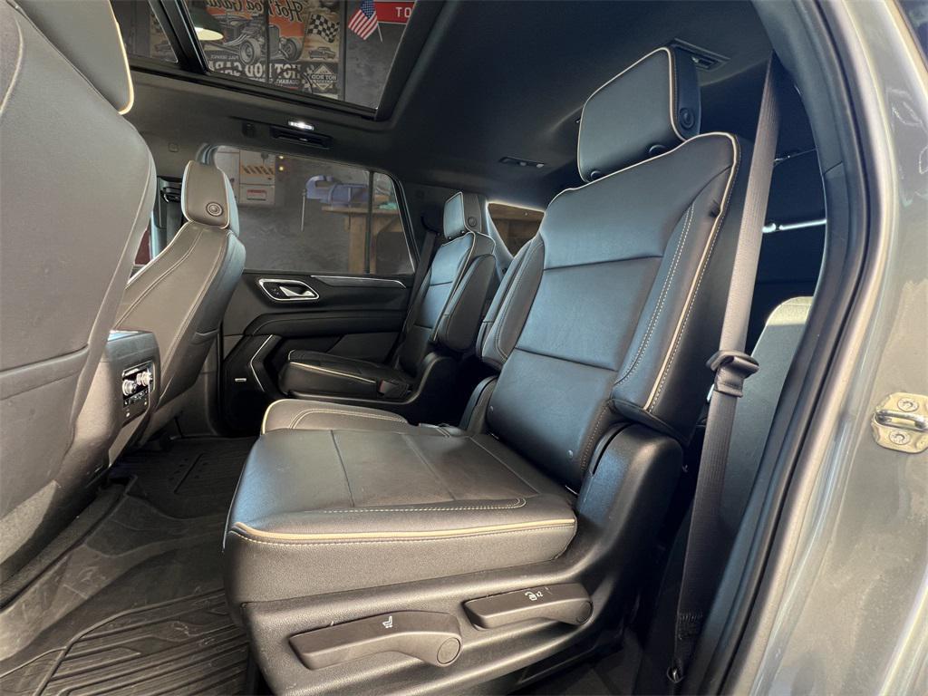 used 2023 GMC Yukon car, priced at $48,669