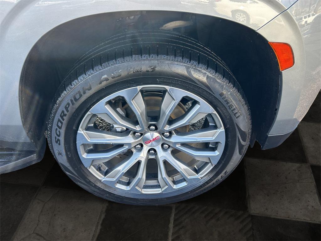 used 2023 GMC Yukon car, priced at $48,669