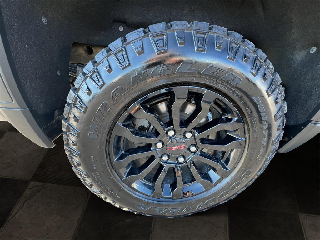 used 2022 GMC Sierra 1500 car, priced at $48,025