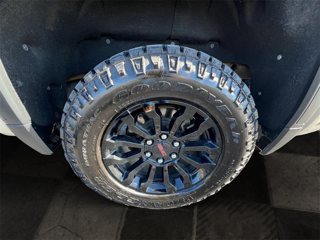 used 2022 GMC Sierra 1500 car, priced at $48,025