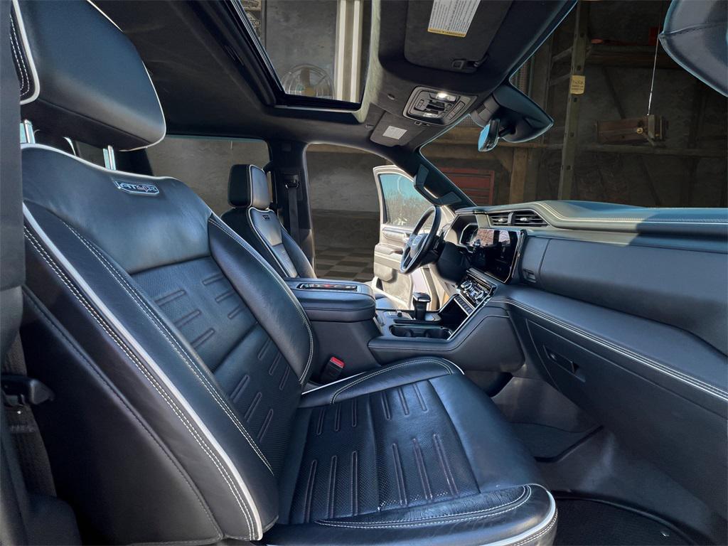 used 2022 GMC Sierra 1500 car, priced at $48,025