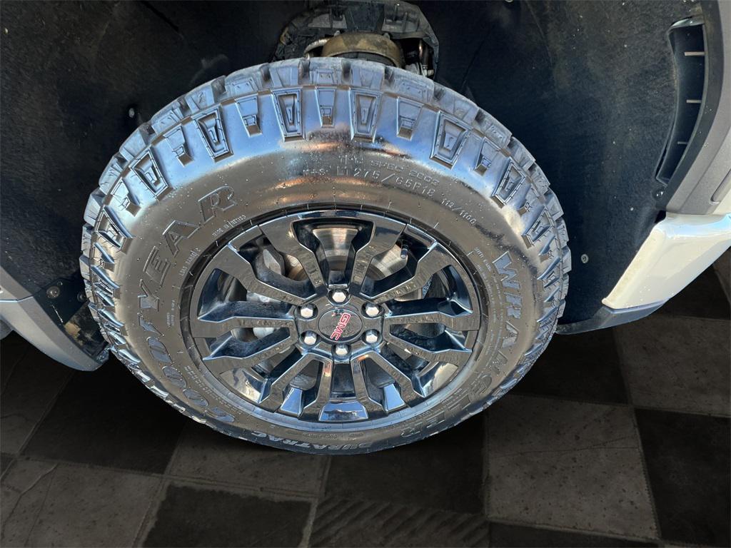 used 2022 GMC Sierra 1500 car, priced at $48,025