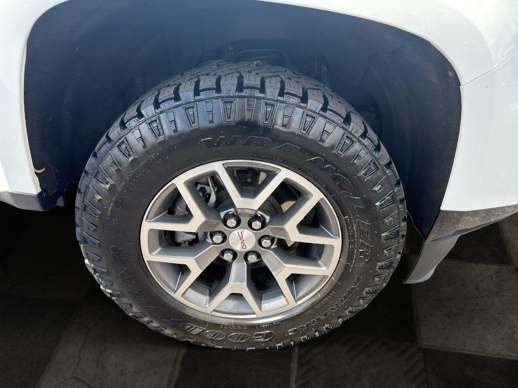 used 2022 GMC Canyon car, priced at $33,409