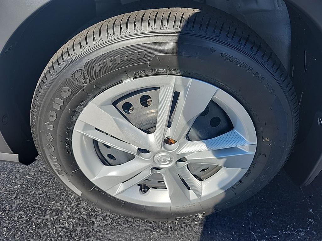 used 2025 Nissan Kicks car, priced at $20,034