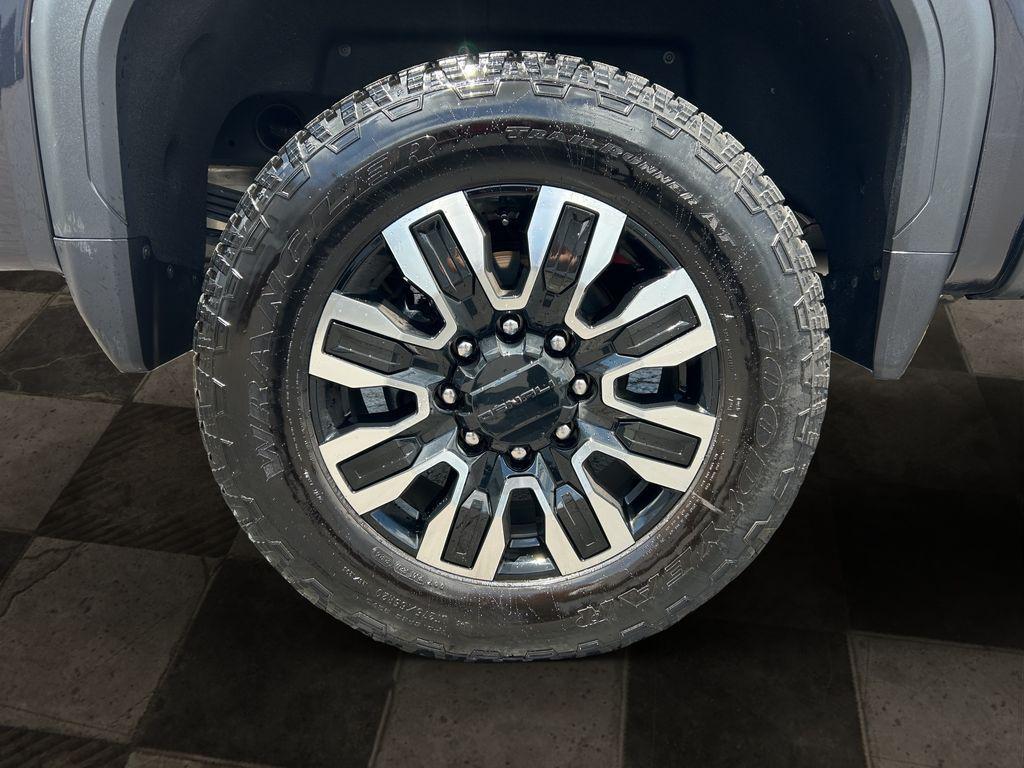 used 2024 GMC Sierra 2500 car, priced at $85,017