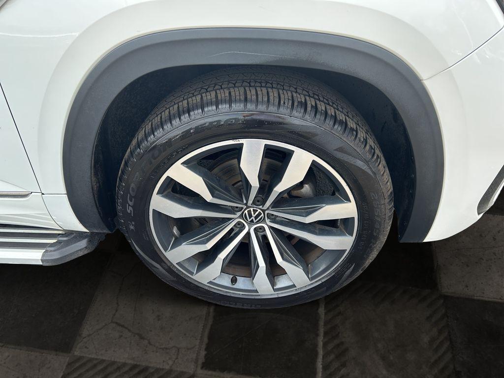 used 2020 Volkswagen Atlas Cross Sport car, priced at $19,331