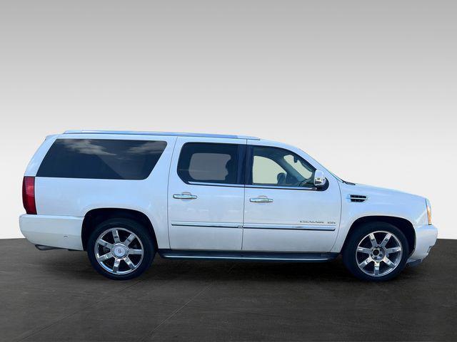 used 2011 Cadillac Escalade ESV car, priced at $11,500