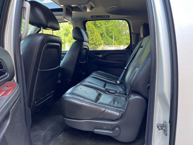 used 2011 Cadillac Escalade ESV car, priced at $11,500