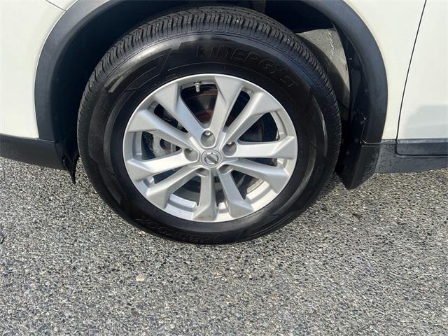 used 2015 Nissan Rogue car, priced at $9,981