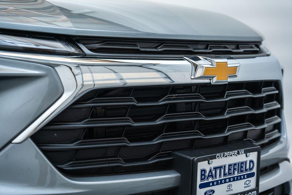 used 2025 Chevrolet TrailBlazer car, priced at $24,066