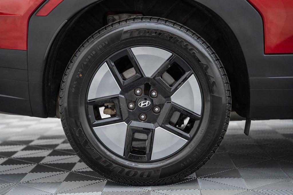 used 2024 Hyundai Santa Fe car, priced at $28,984