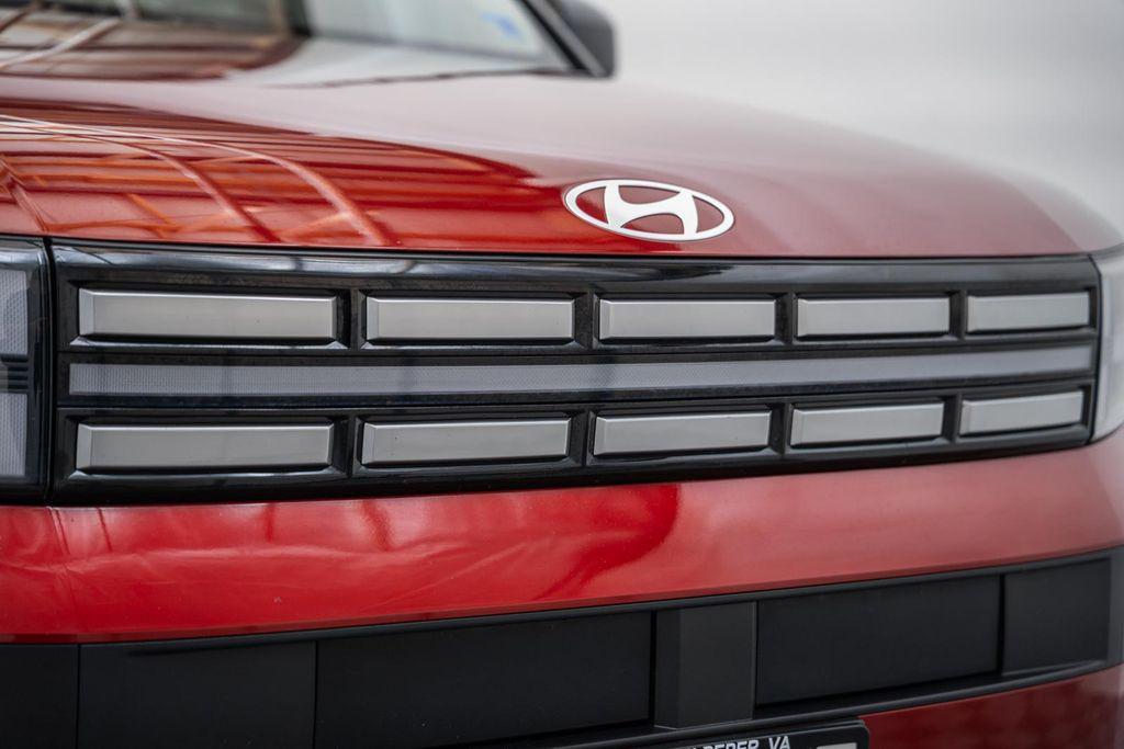 used 2024 Hyundai Santa Fe car, priced at $28,984