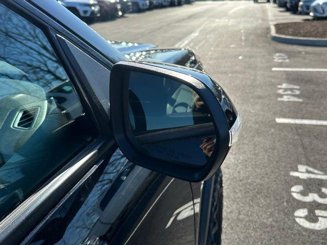 used 2025 Chevrolet Traverse car, priced at $41,790