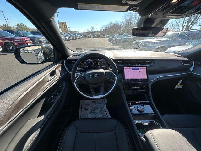 new 2025 Jeep Grand Cherokee L car, priced at $50,394