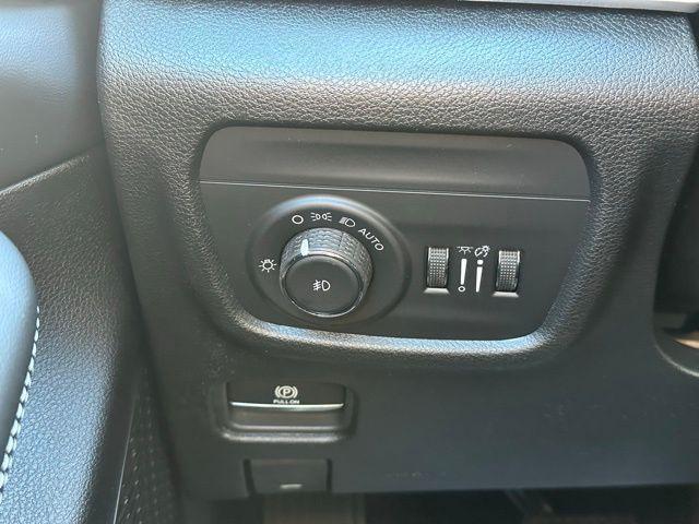 new 2025 Jeep Grand Cherokee L car, priced at $50,394