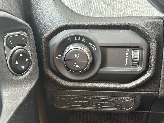 new 2026 Jeep Gladiator car, priced at $48,193