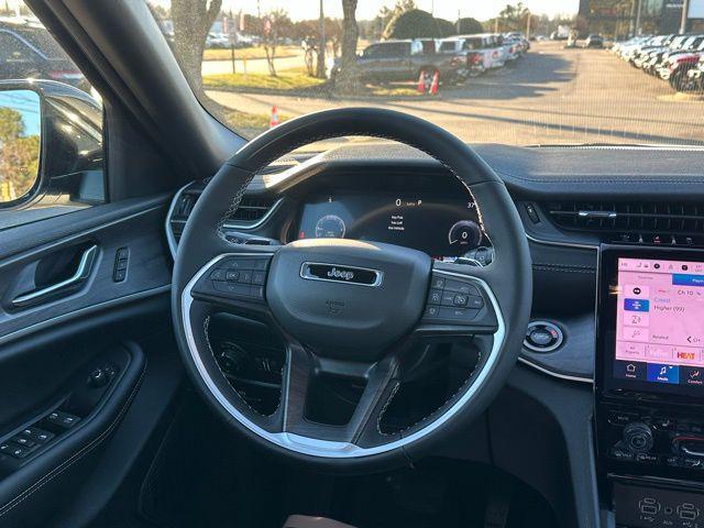 new 2025 Jeep Grand Cherokee car, priced at $44,752