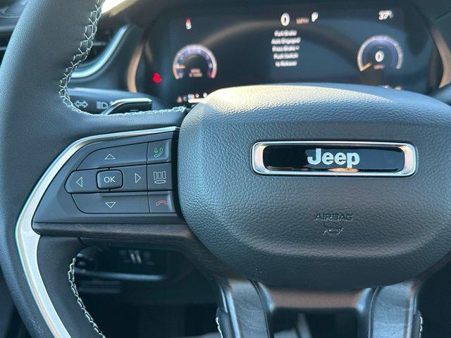 new 2025 Jeep Grand Cherokee car, priced at $44,752