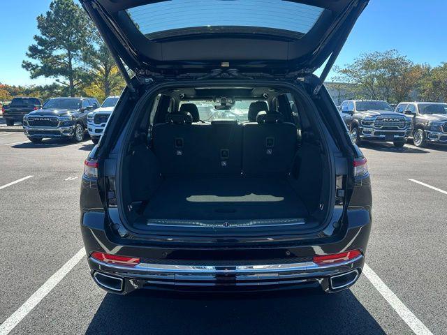 new 2025 Jeep Grand Cherokee car, priced at $53,837