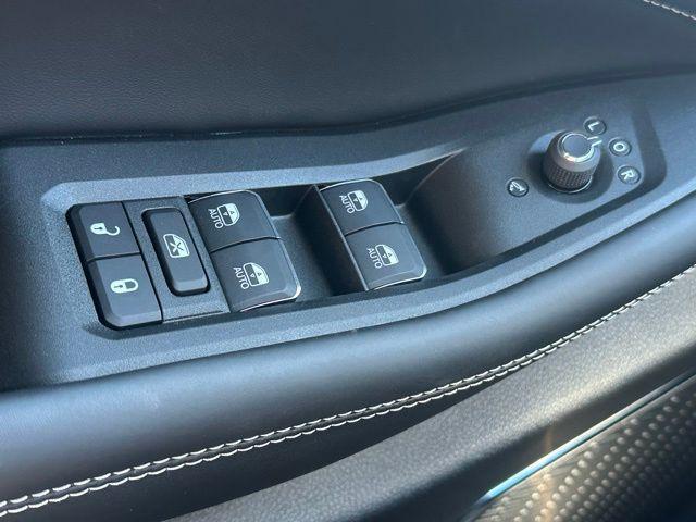 new 2025 Jeep Grand Cherokee car, priced at $53,837